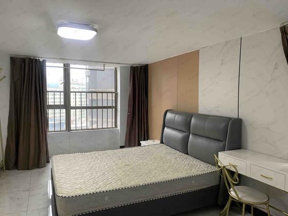 鼓楼省政府整租 保利天悦一期1室1厅/36平/中楼层