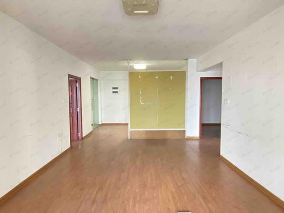 台江排尾路整租 亿力江滨C区3室2厅/135平/高楼层