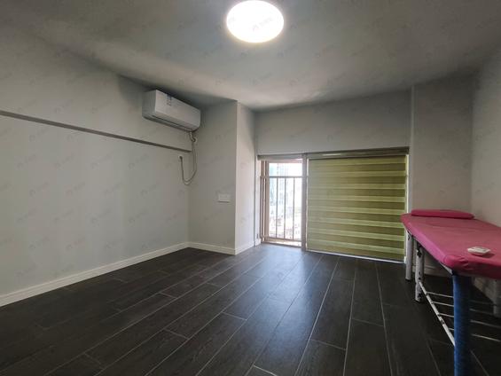 鼓楼省政府整租 保利天悦一期2室1厅/60平/低楼层