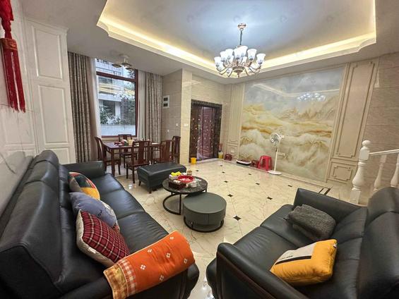 金山建新中路整租 美林湾6室3厅/253平/低楼层