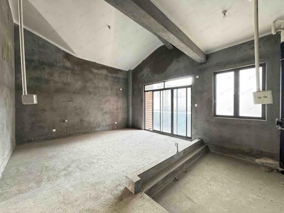 闽侯上街整租 阳光理想城丹宁顿小镇6室2厅/280平/低楼层