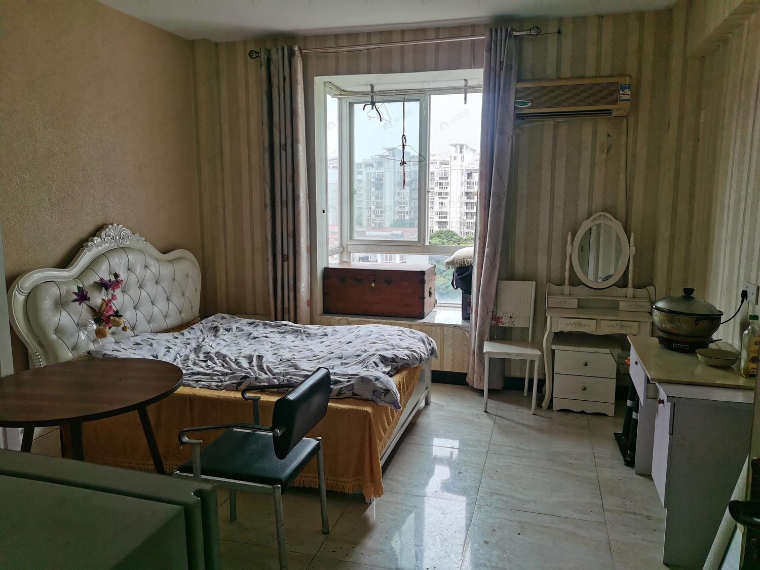 合租·家天下亿力秀山