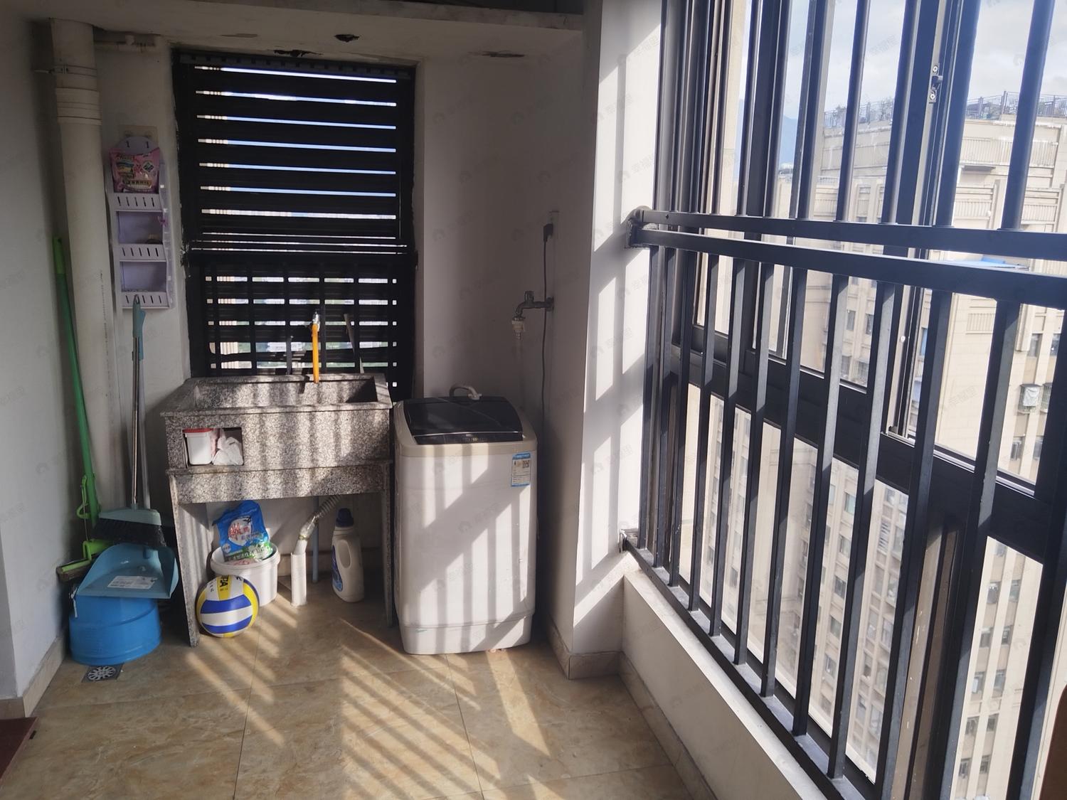 合租·保利香槟国际