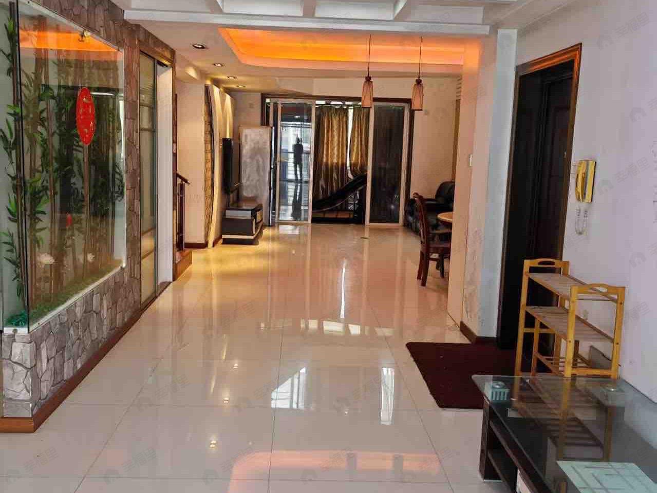 整租·滨江丽景三期美丽园