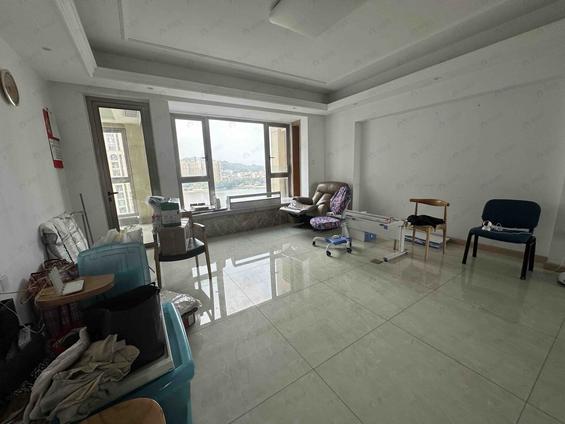 金山闽江大道整租 融侨观邸2期4室2厅/196平/中楼层