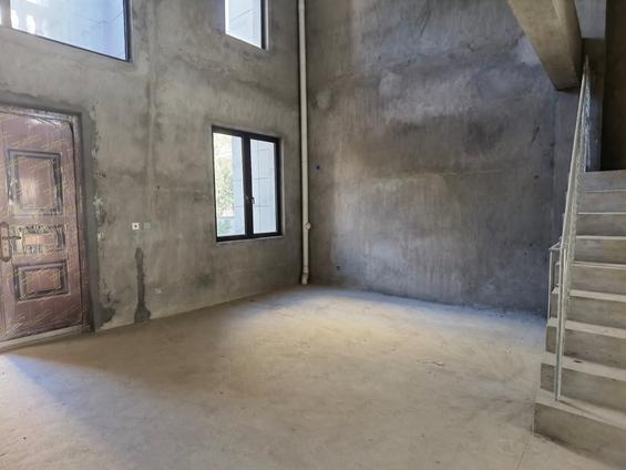 闽侯高新区整租 樾榕湾5室3厅/245平/低楼层