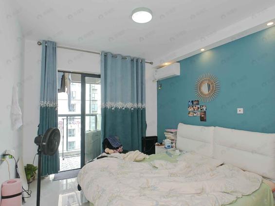 鼓楼八一七北路整租 保利中庚首开乌山九巷1室1厅/40平/高楼层