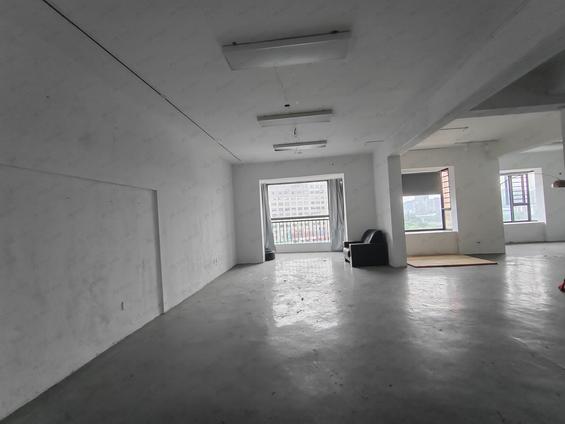 鼓楼大儒世家整租 金帝天澜4室2厅/138平/低楼层