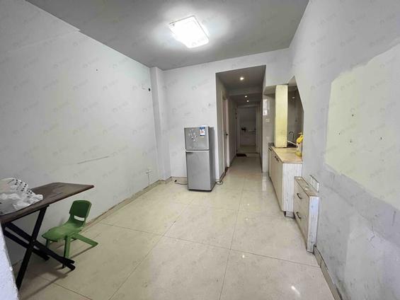 金山金桔路整租 香江红海园1期2室1厅/69平/高楼层