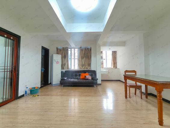 鼓楼津泰路整租 仙塔新村4室2厅/133平/中楼层