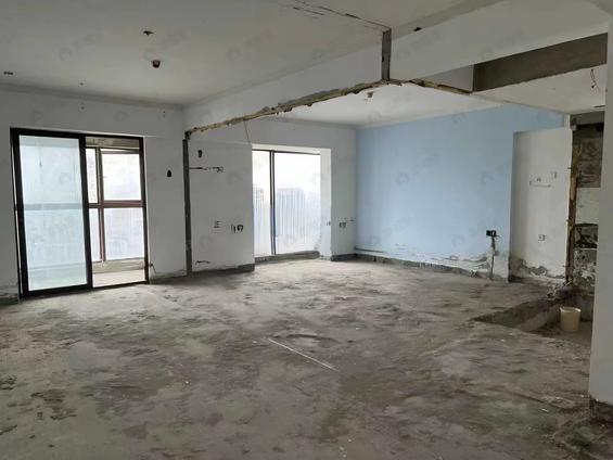 台江排尾路整租 亿力江滨C区4室2厅/165平/高楼层