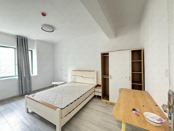 马尾江滨东大道合租 名城国际6室0厅/167平/低楼层