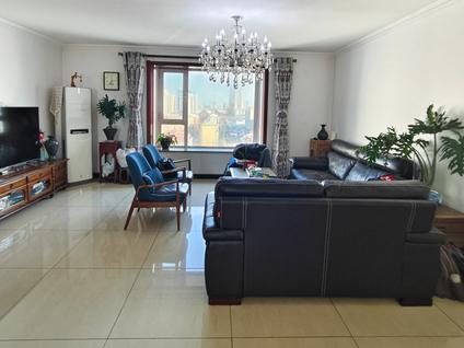 北京政通小区4室3厅250.53平高楼层/共11层