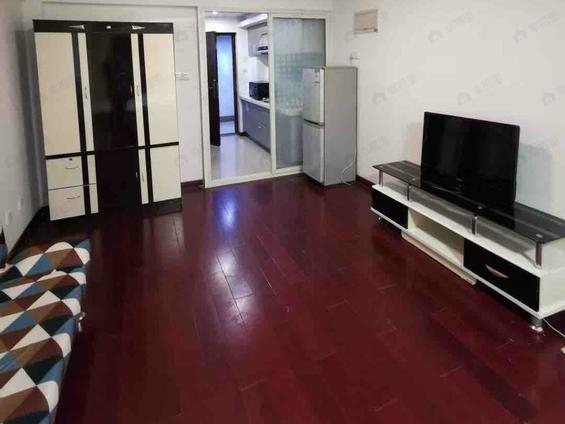 鼓楼八一七北路整租 冠亚广场1室1厅/50平/低楼层