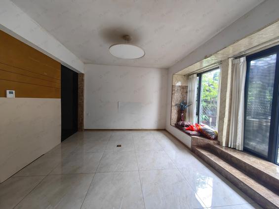 鼓楼古田路整租 棕榈泉国际花园3室2厅/148平/低楼层