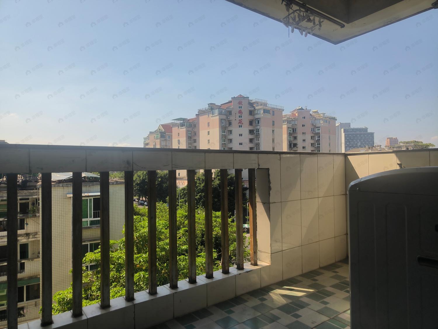 合租·金山碧水一期醉棠苑