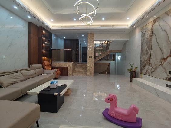 闽侯上街整租 阳光理想城丹宁顿小镇5室2厅/276平/低楼层