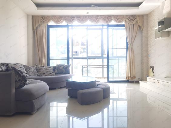 金山金桔路整租 中天金海岸二期俊仕苑4室2厅/158平/高楼层