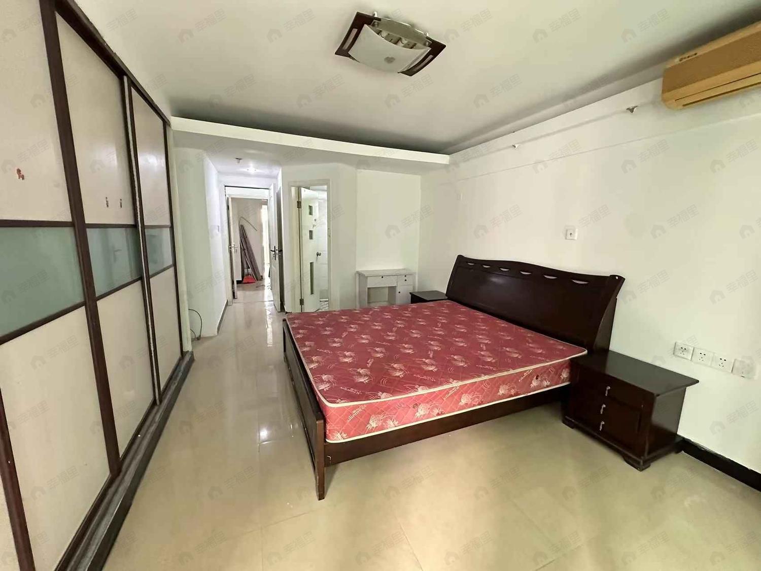 合租·金山碧水三期春晓苑